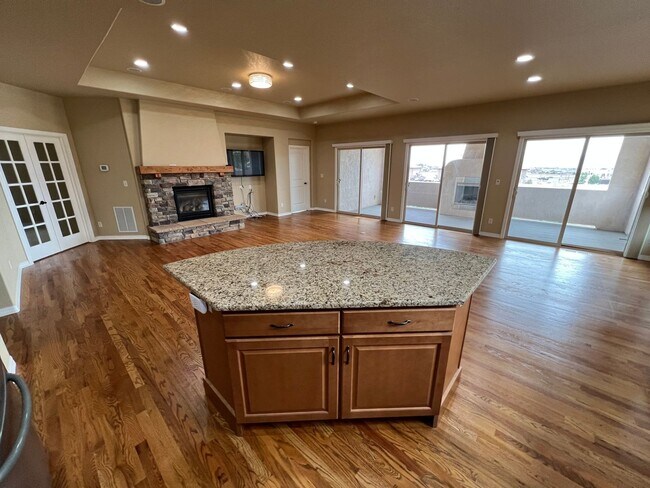 Building Photo - Spacious Ranch Style in Flying Horse with INCREDIBLE VIEWS of Pikes Peak!