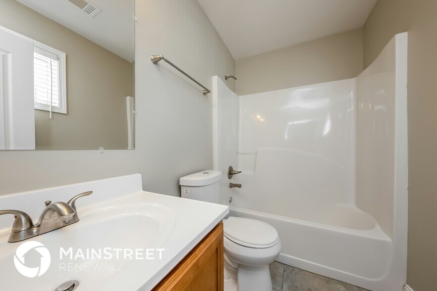 Building Photo - 2672 Blowing Wind Cir