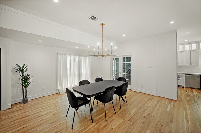 Building Photo - 5630 Lymbar Dr