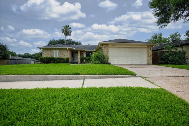 Building Photo - 1103 W Brompton Dr