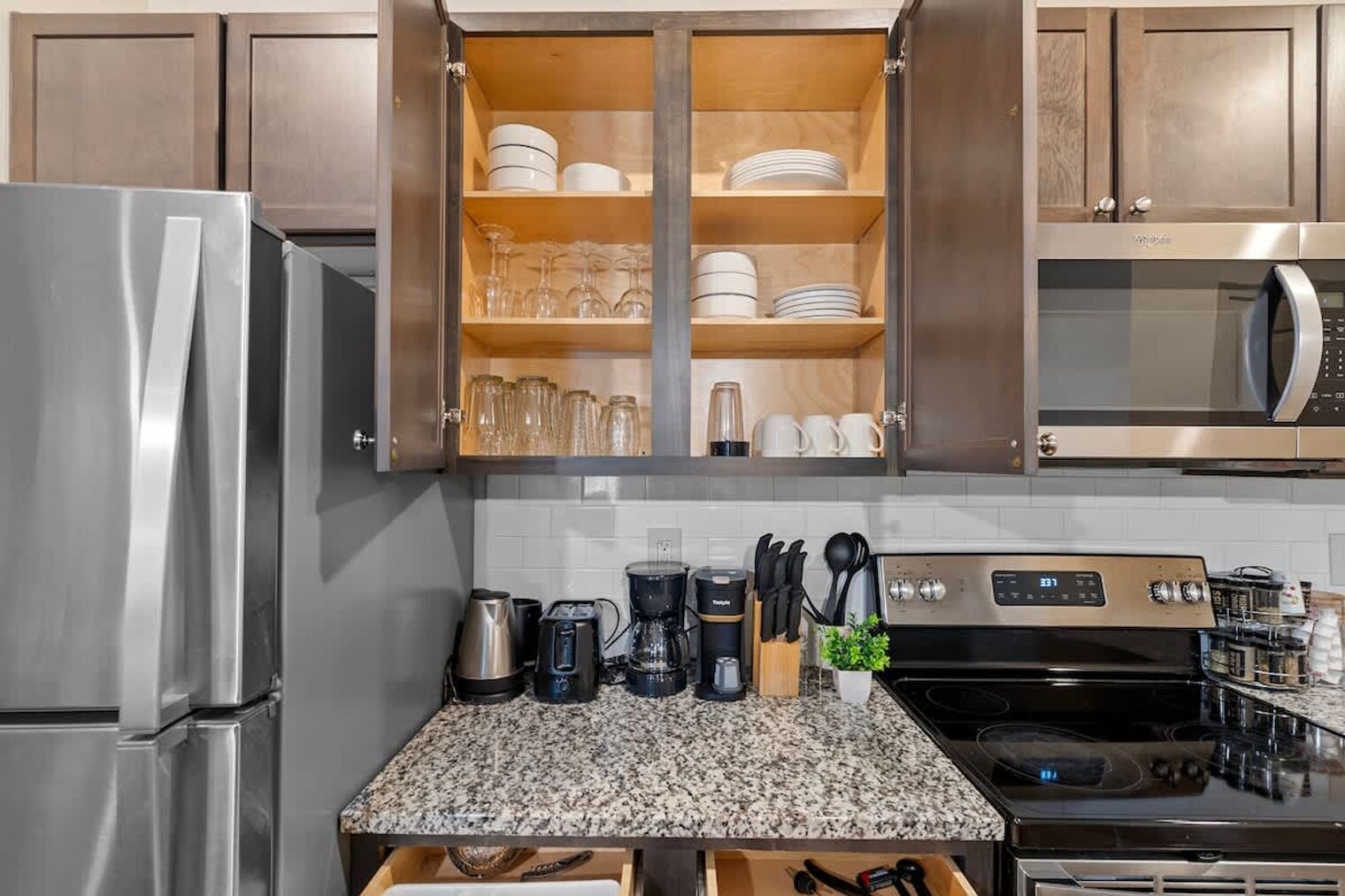 Building Photo - 16031 Elizabeth Joyce Dr