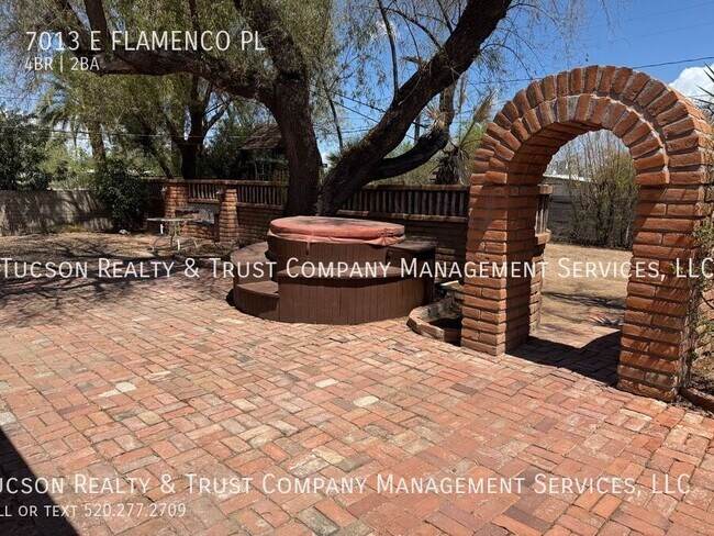 Building Photo - 7013 Flamenco Pl