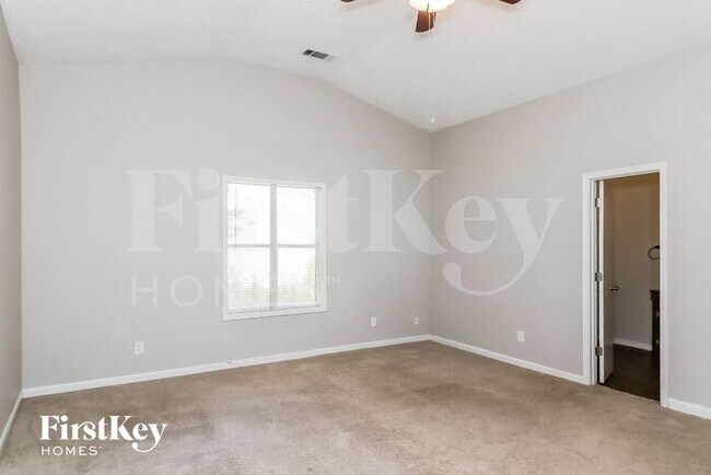 Building Photo - 824 Riverstone Ln