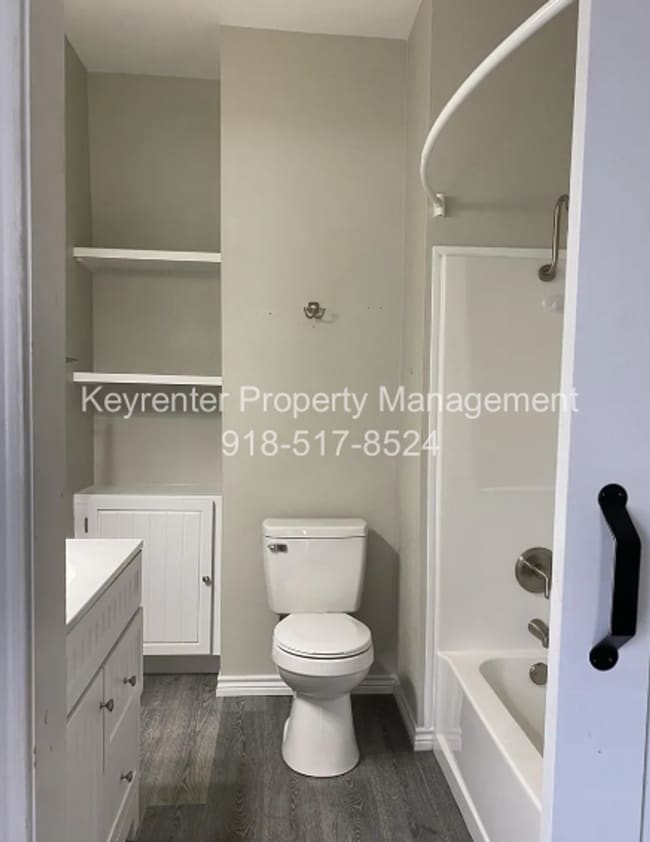 Building Photo - 2 Bed | 2 Bath | Claremore