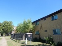 Building Photo - The Chloe