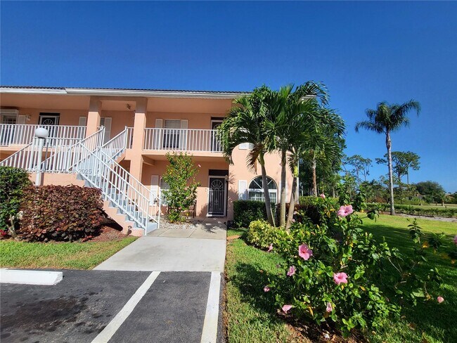 Primary Photo - 575 Augusta Blvd