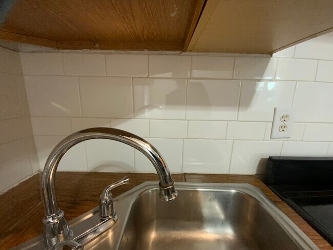 Building Photo - 1911 Ricouard Rd