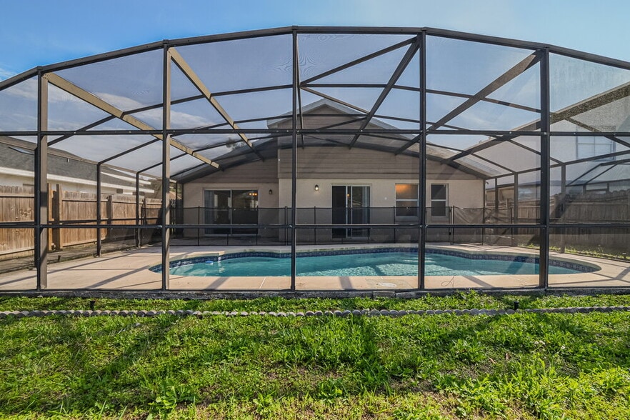 Building Photo - 105 Rock Springs Ct