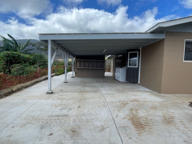 Building Photo - Brand New 3 Bedroom / 1 Bathroom Waikapu H...