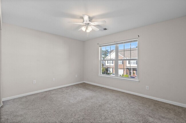 Building Photo - 3BR Townhome Carolina Forest – GREAT PRICE - Community Pool/Lake View