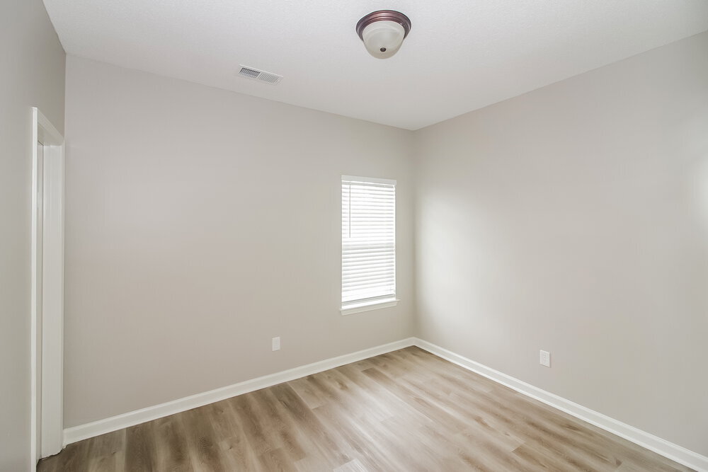 Building Photo - 4860 Stirrup Dr