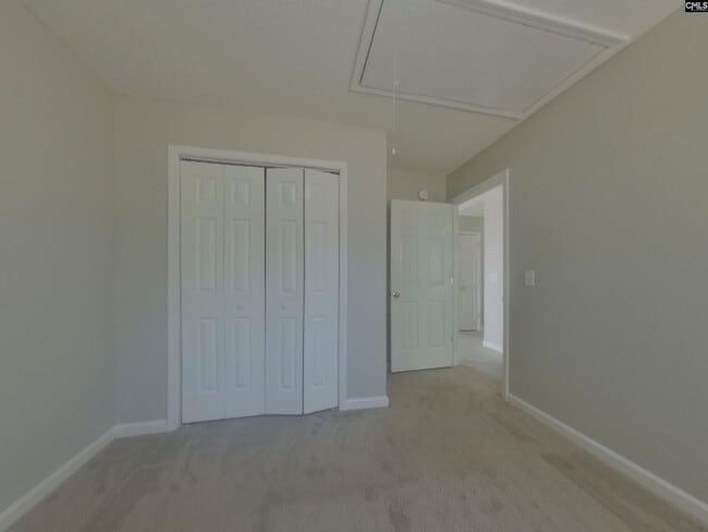 Building Photo - 429 Legend Oaks Dr