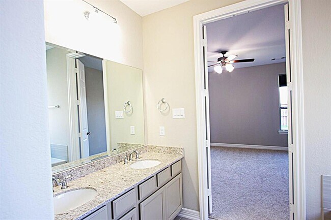 Building Photo - 3505 Sunburst Creek Ln