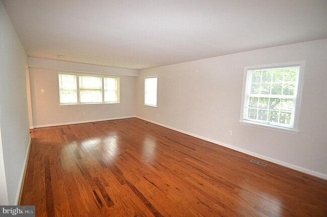 Building Photo - 13145 Melville Ln