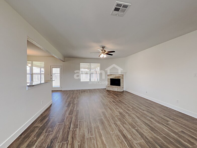 Building Photo - 1421 Teal Way