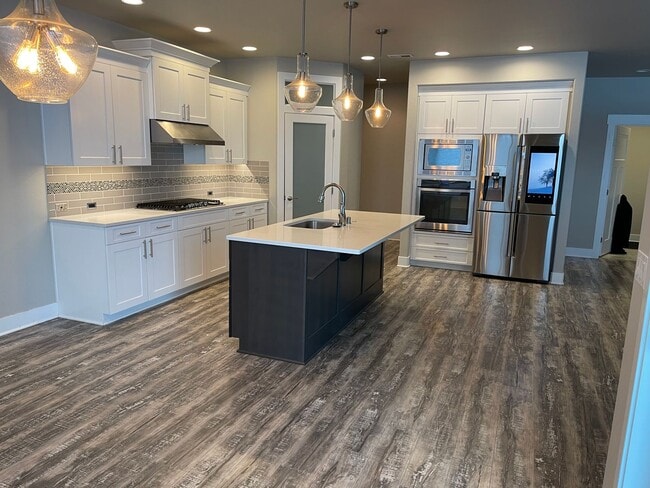 Building Photo - Gorgeous Home for Lease in Horn Rapids