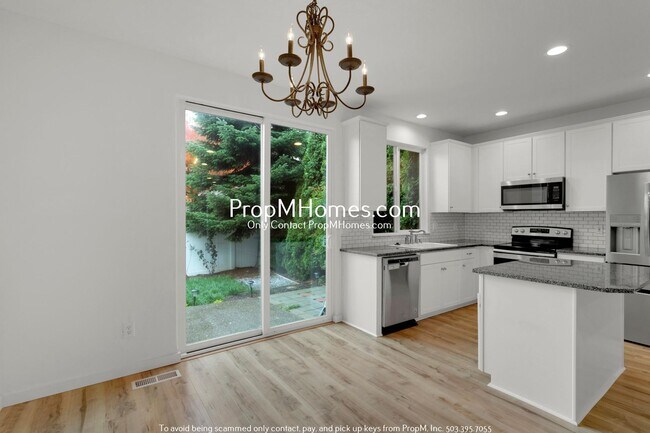 Building Photo - Beautiful Townhome in Parker Crest – Moder...