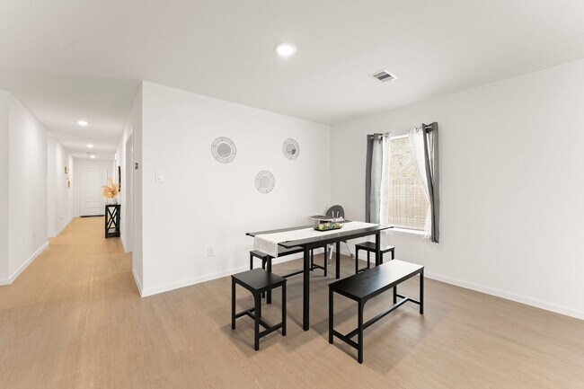 Building Photo - 29022 Rustic Windmill Wy