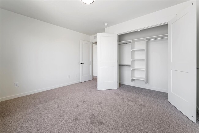 Building Photo - 310 N 18th St