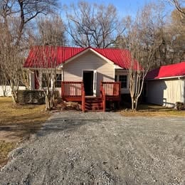 Building Photo - 2222 NC-210