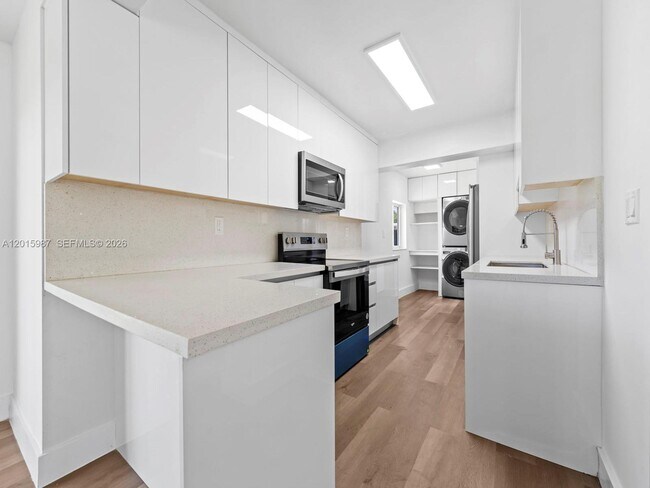 Building Photo - 10530 SW 146th St