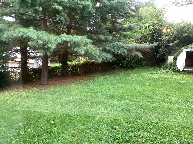 Building Photo - 272 Liverpool Rd