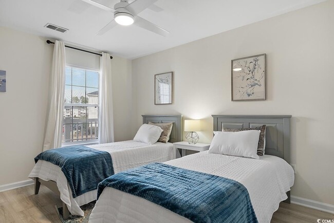 Building Photo - 1204 River Oaks Dr