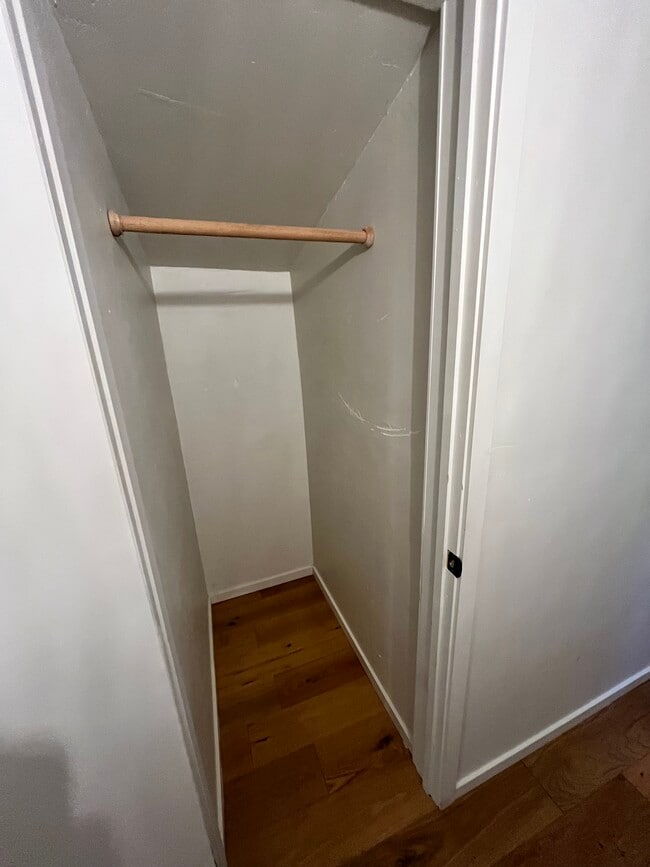 Building Photo - 1946 Green Valley Rd