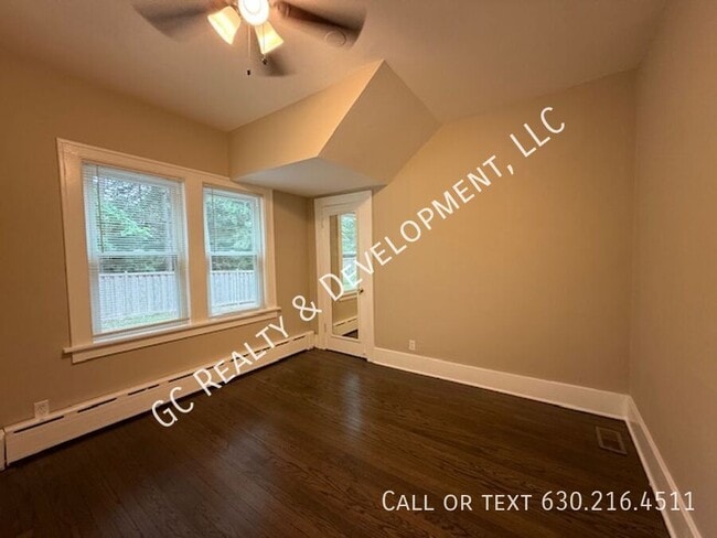 Building Photo - 2317 Maple Ave
