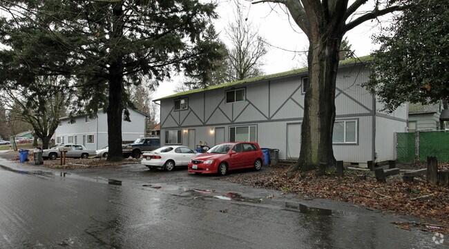 Building Photo - 2101-2111 Markle Ave