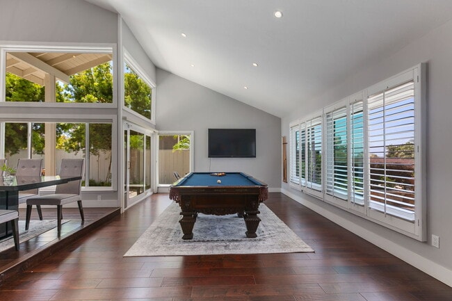 Building Photo - 7446 Trigo Ln