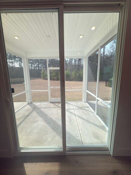 Building Photo - 25 Mainland Lakes Dr