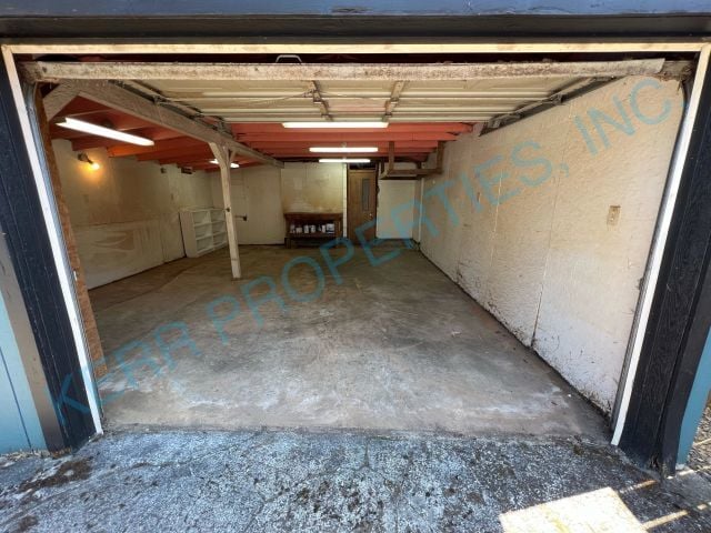 Building Photo - Charming 3-Bedroom Retreat in Vibrant Portland Neighborhood!