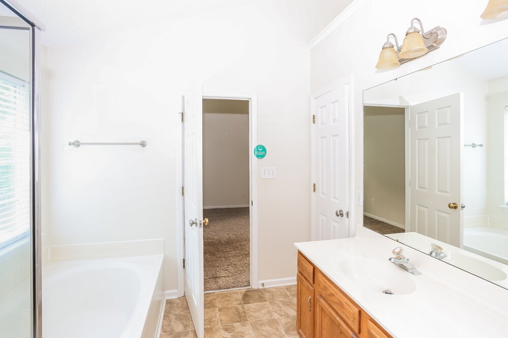 Building Photo - 7300 Scarlet Runner Dr