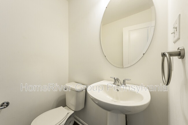 Building Photo - 216 Faulk Dr