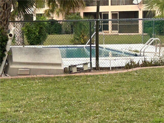 Building Photo - 2201 East 5th Street