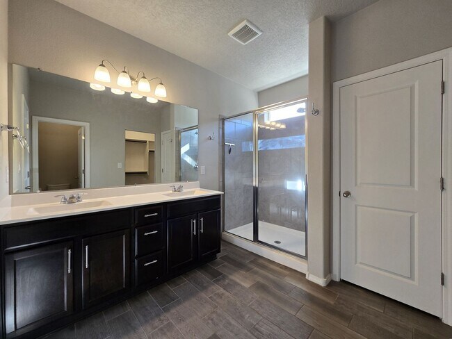 Building Photo - 5308 Camino del Griego