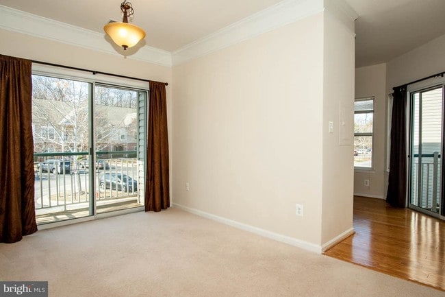 Building Photo - 6541 Grange Ln