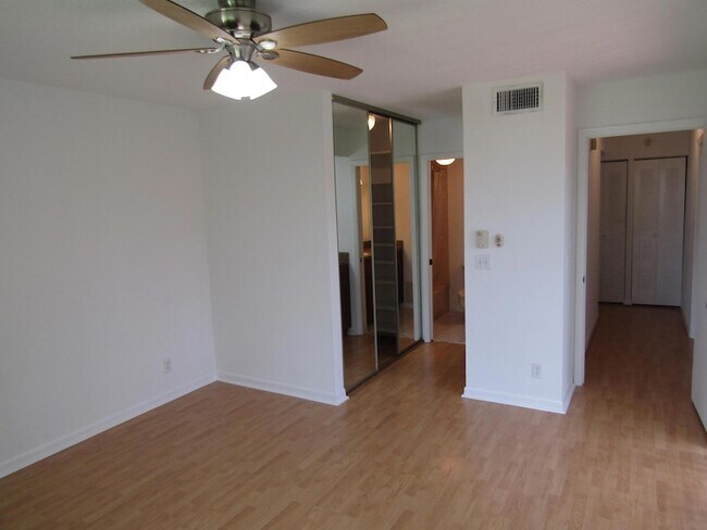 Building Photo - 8345 Trent Ct