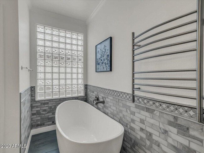 Building Photo - 3351 E Las Rocas Dr