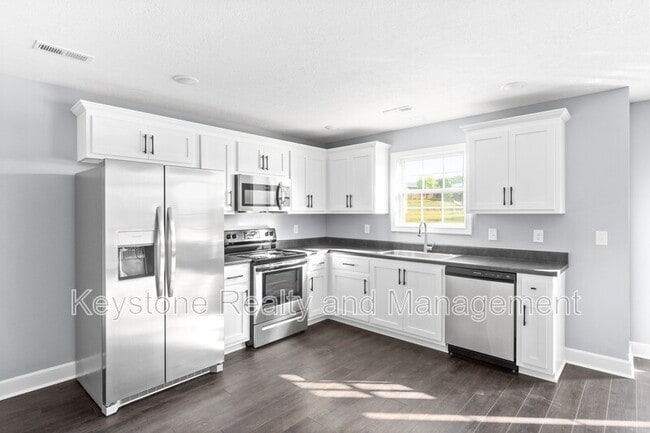 Building Photo - 111 Robertson Hill Rd