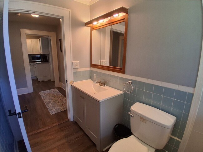 Building Photo - 506 Pinckney St