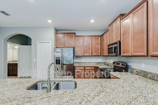 Building Photo - 6467 Sedgeford Dr