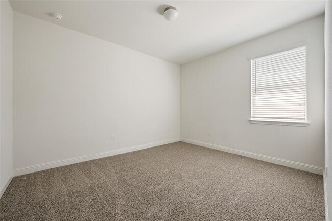 Building Photo - 4908 Globe Mallow Dr