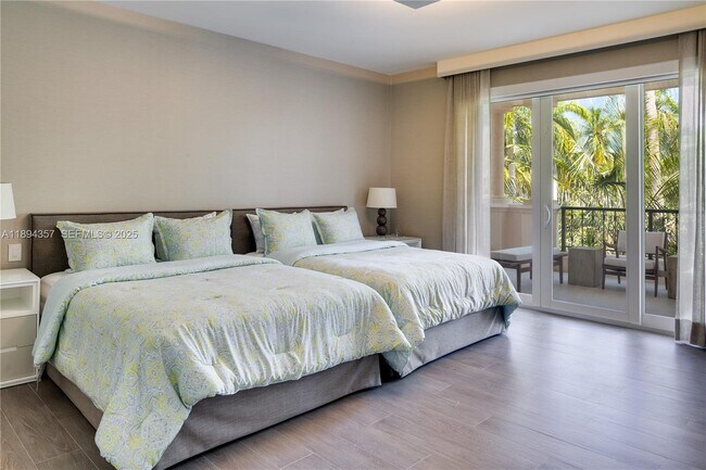 Building Photo - 19222 Fisher Island Dr