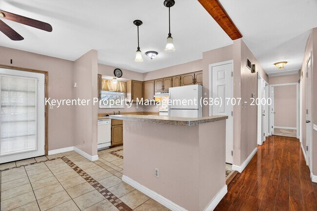 Building Photo - Beautiful Updated 3 Bedroom Home!