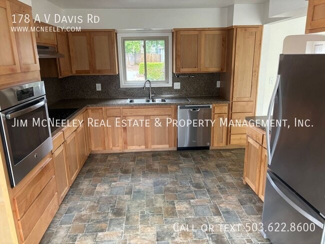 Building Photo - 178 A V Davis Rd