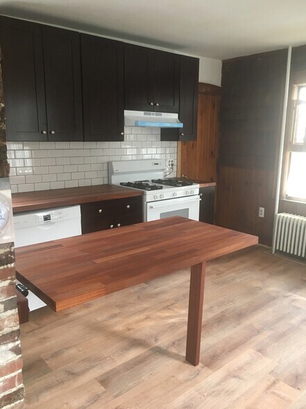 Fold up island butcher block - 468 Union St