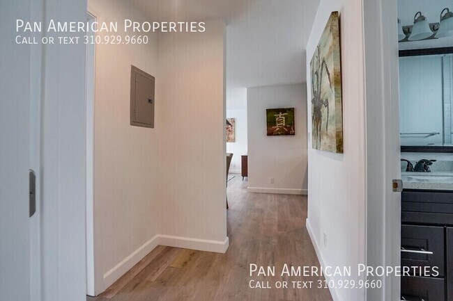 Building Photo - 13842 3/4-13844 Arthur Ave
