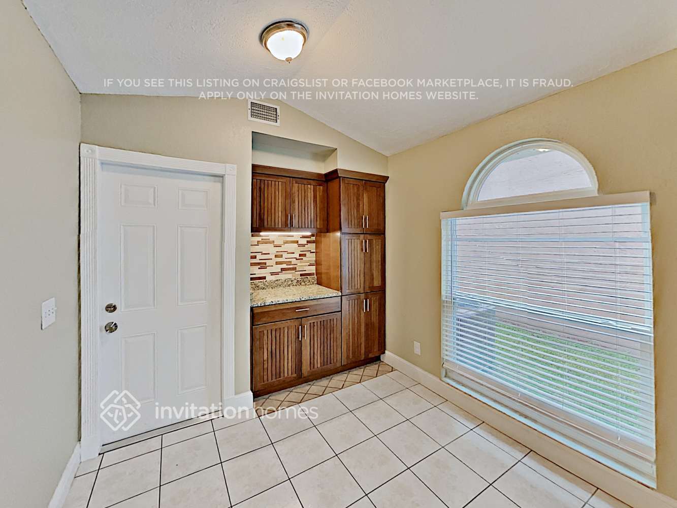 Building Photo - 738 Birgham Pl